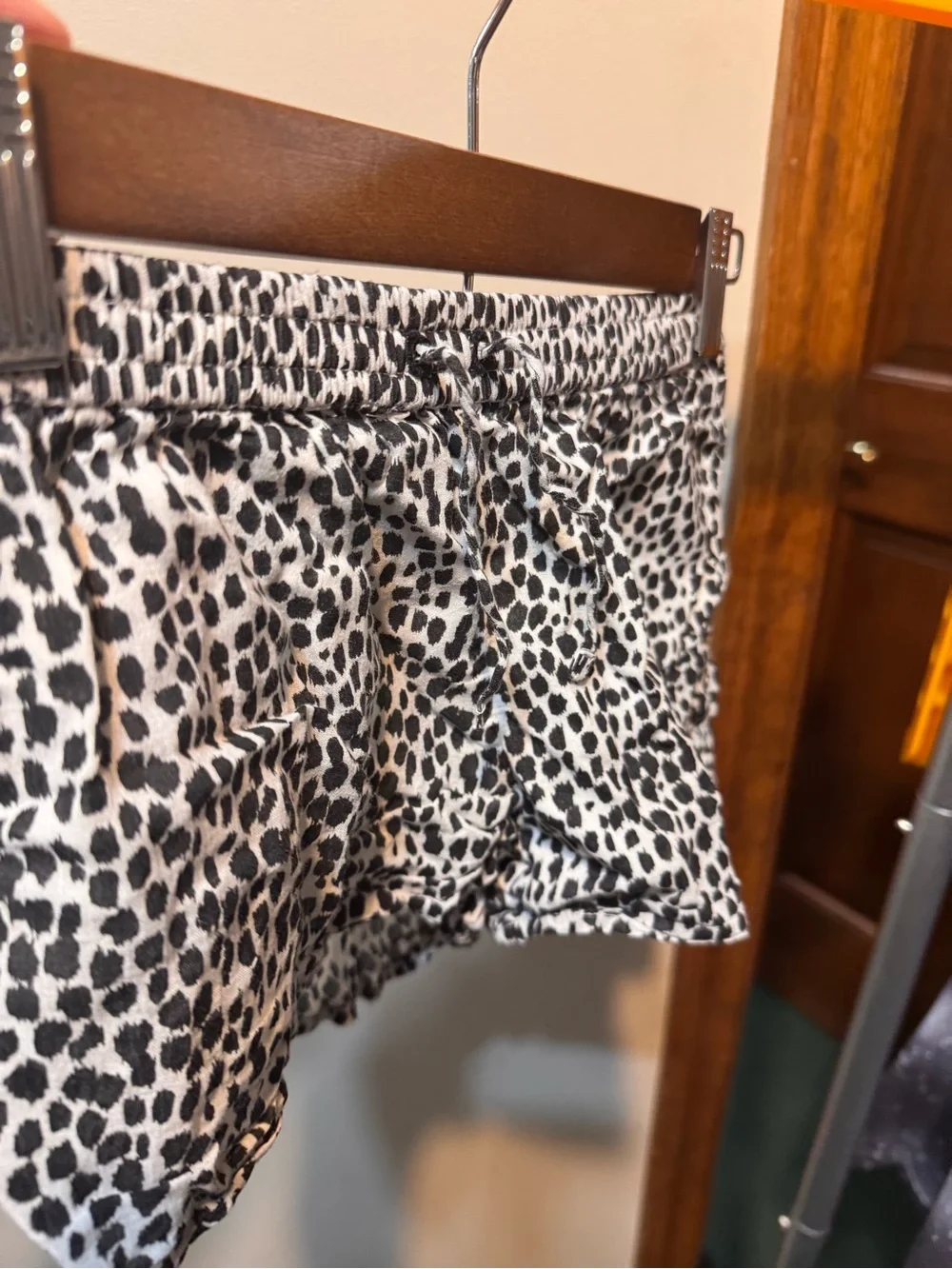 Old Navy Black and White Leopard Print Girls' Shorts